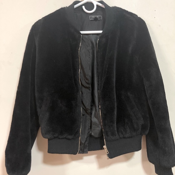 Faux fur jacket - Picture 2 of 2